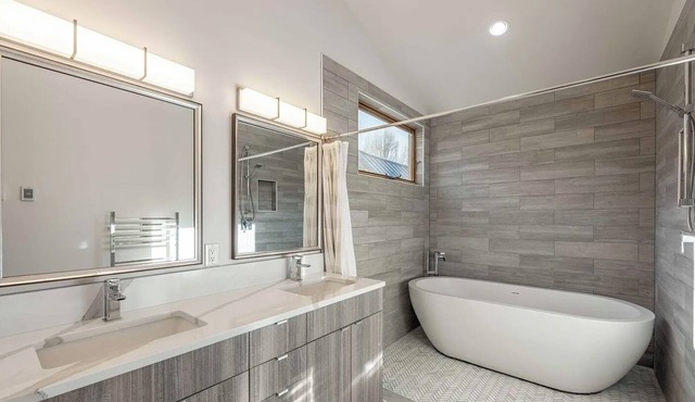 Modern 2-bedroom home within walking distance to Jackson Hole Town Square