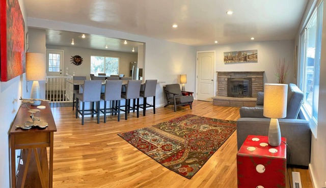 Modern 7-Bedroom Home Just South of Downtown