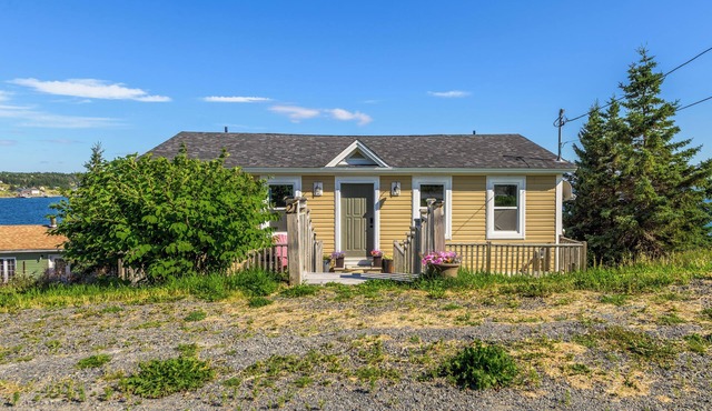Modern Home Steps from Brewery with Ocean View in Dildo
