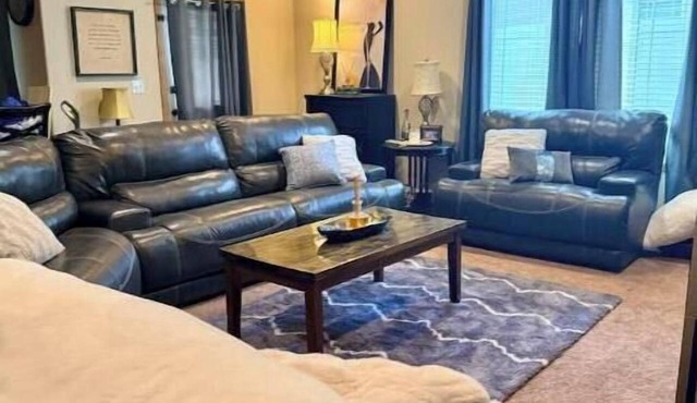 Modern One‑Level Stay – 40 min to Medora