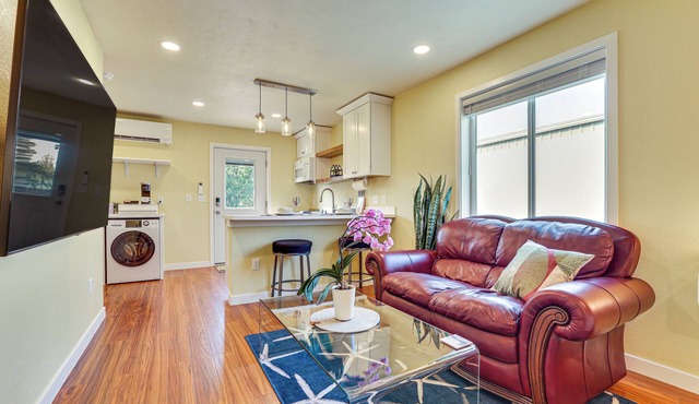 Modern Studio Near Lake Lowell: 6 Mi to Boat Ramp