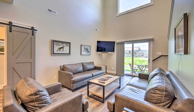 Modern Swan Valley Townhome w/Walking Trails