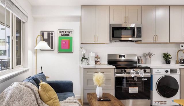 Modern Workstay in Seattle | Desk + Full Kitchen in Seattle