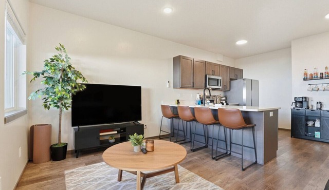 New 2BR Near Hayden Lake, Garage