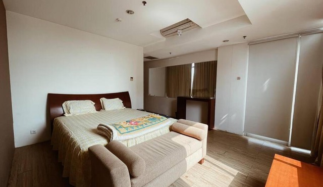 New Affordable Premium Staycation 3 Bed 3 Bath in Jakarta