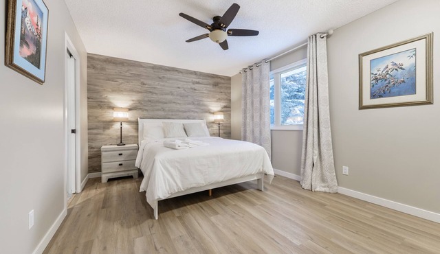 🔥NEW ⭐️BEST TODAY⭐️ 4 Bedroom up to 8 people Home Close to WEM! in Edmonton