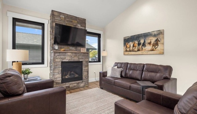 Newly Built 2 Bedroom at Rock Creek Cottages