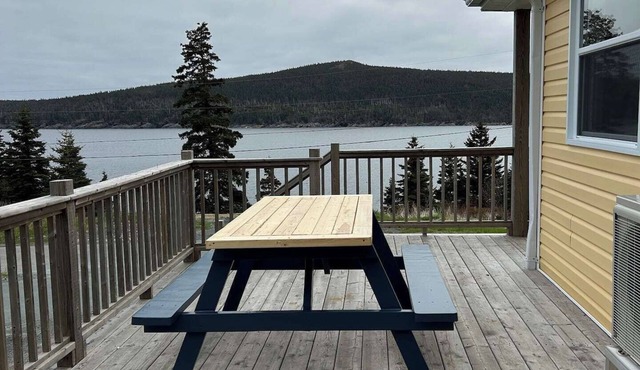 Oceanfront Cottage | Walk to Trail & Boat Tours in Bay Bulls