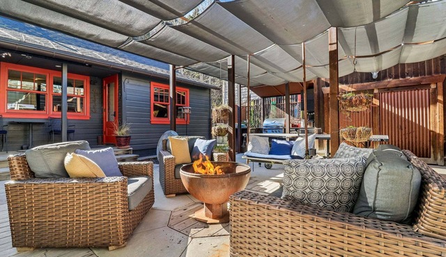 Old Town Daly Ave Cottage | Private Hot Tub, Outdoor Kitchen & Walk to Main St