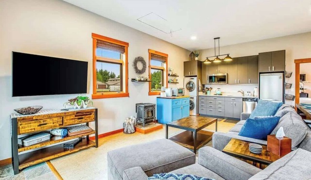 Olympic Discovery · Mountain View, Hot Tub, Olympic NP, Golf! in Sequim