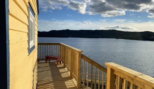 One bedroom two bath beach house over looking the ocean. in Trinity