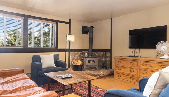 Outpost: Tensleep A9 - Has A/C & Hot Tub Access!