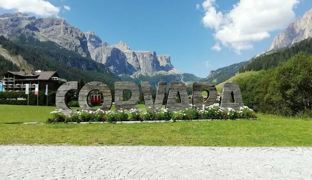 Panoramic apartment in the heart of the Dolomites in Corvara in Badia