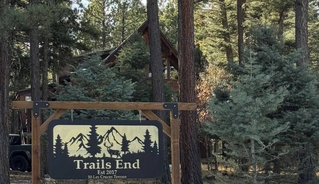 Perfect getaway for Summer and Fall activities, Great views and hiking trails. in Angel Fire