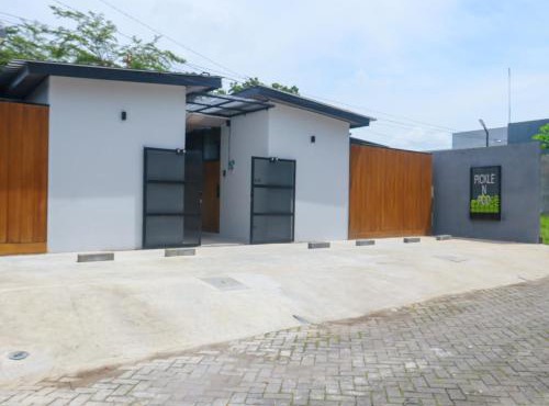 Pickle n Pod villa in Solo with pickle court near mall in Grogol