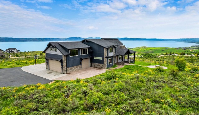 Polaris Peak (Sleeps 36)