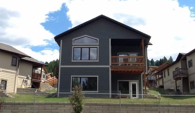 Prestige Family Home in Radium Hot Springs in Radium Hot Springs