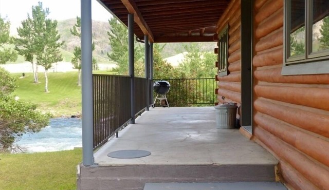 Private Access to Stillwater River! Quiet, Pristine Cabin with Stunning Views!