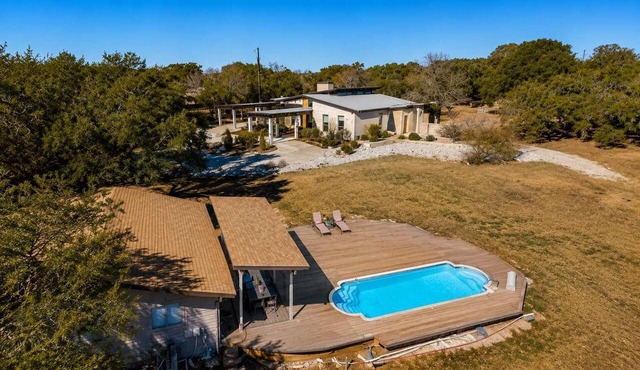Private Hill Country Estate on 4 Acres l Pool in Round Rock