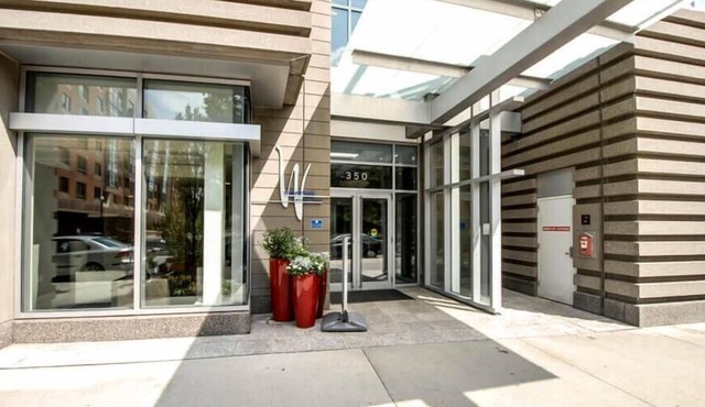Private Kendall Square 2BR | Furnished+Move-in Ready | Work Desk in Cambridge