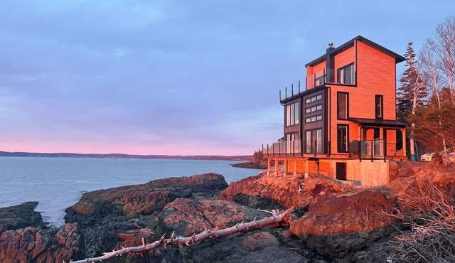 Private Retreat on the world famous Bay of Fundy, Nova Scotia in Canning
