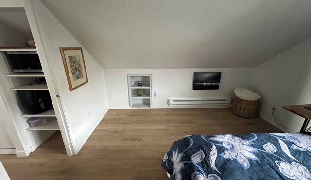 Quaint 1-bedroom apartment in pleasant Everett neighborhood