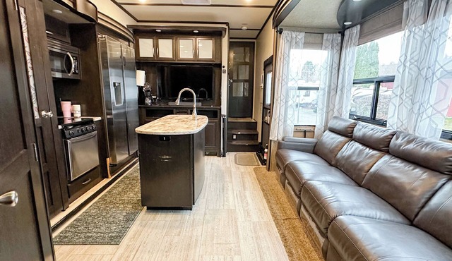 Quiet RV Stay Near Lake Coeur D’Alene in Coeur D’Alene
