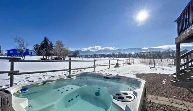 Relaxing Mountain view, 5 bdr sleeps 11, 4400 sqft