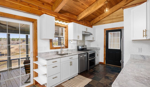 Relaxing & Private Getaway near Corinth and Pickwick! in Michie