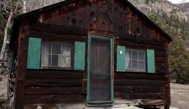 Remote and Off-Grid Cabin in Poudre Canyon, Perfect for a Fishing Retreat