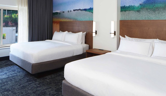 River's Edge Hotel Portland, Tapestry Collection by Hilton in Portland