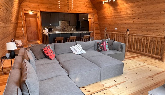Riverfront Bliss: Unwind in a Serene Cabin on the South Fork of the Snake River