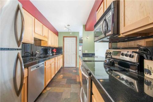 RMR: Teewinot A2 Condo in Teton Village