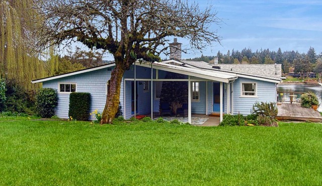 Rosewater Cottage in Eagledale