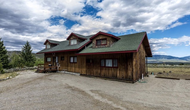 Scenic Cabin with Wildlife Views Near Madison River, Ennis, Montana in McAllister