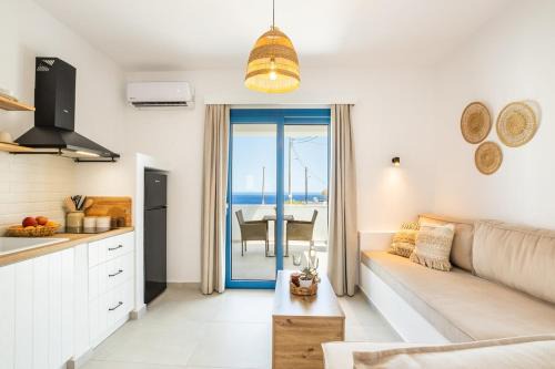 Sea view deluxe studios in Karpathos