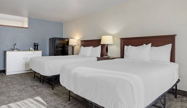 Seaport Inn and Suites