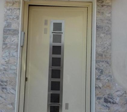 seaside home in Piraeus