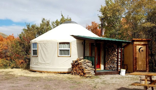 Secluded Cozy Yurt for Luxury Camping near Pocatello, Idaho