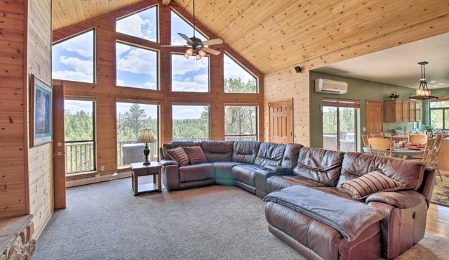 Secluded Heber Cabin with Deck and Scenic Valley Views in Heber