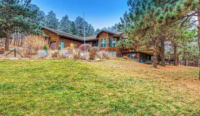 Secluded Lodge Sauna & Hot Tub in Rapid City
