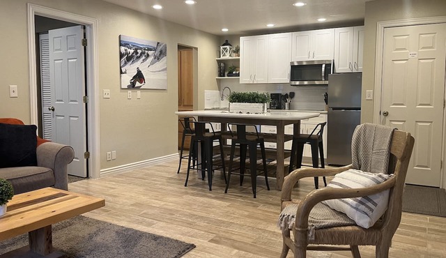 See Newly Remodeled next to Hot tub, Pools, Sauna Walk to new 10 person Gondola!