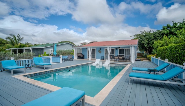 Serene Poolside Sanctuary in Jolly Harbour