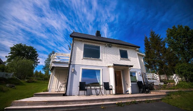 Sjølund house in Dragøya