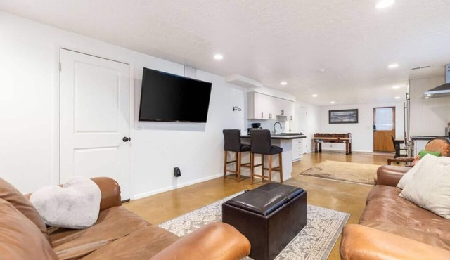 Ski Bum Chalet-Close to Resorts!