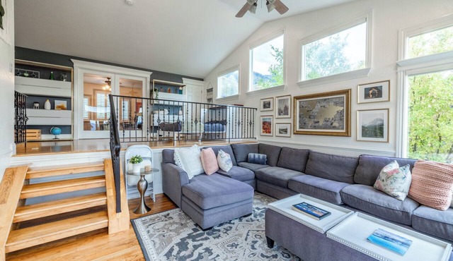 Ski, Hike & Bike: 4,000 Sq Ft Bell Canyon Retreat