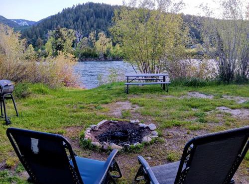Snake River Glamping