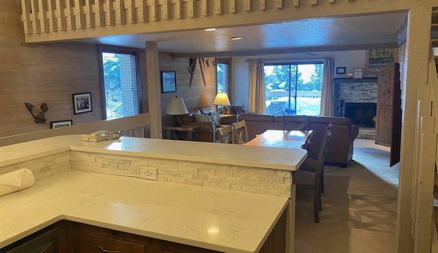 Snow Creek 1551 - Ski-in/ski-out + Pool & Hot Tub