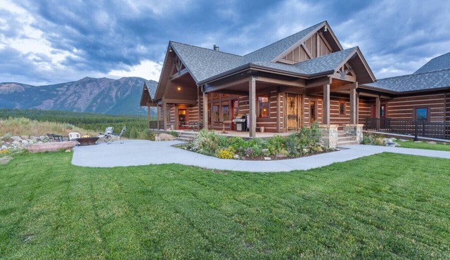 Snowmoon Ranch with Views of Glacier National Park