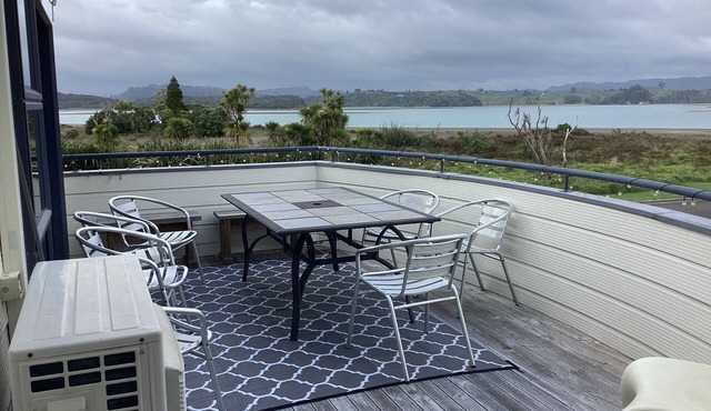 Spacious Harbourside Luxury in Ohope